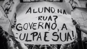 23-12-2015-clipe-estudantes