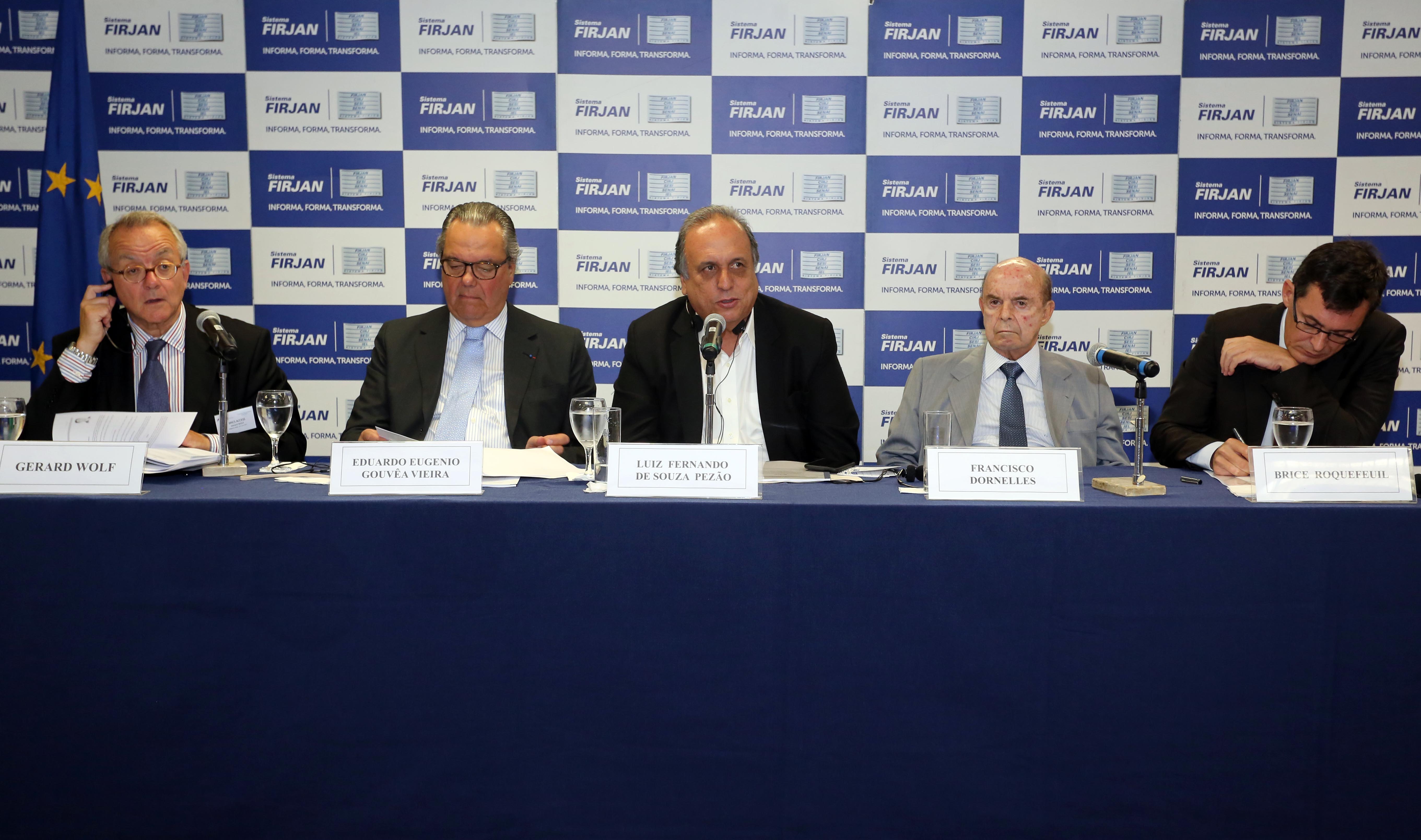 17.06.2015 - Rio de Janeiro - RJ -  Governador Luiz Fernando Pezão participa de almoço na Federação das Indústrias do Rio de Janeiro (FIRJAN), para receber o Fórum Econômico Brasil- França, no centro do Rio de Janeiro.
Foto: Carlos Magno/ GERJ