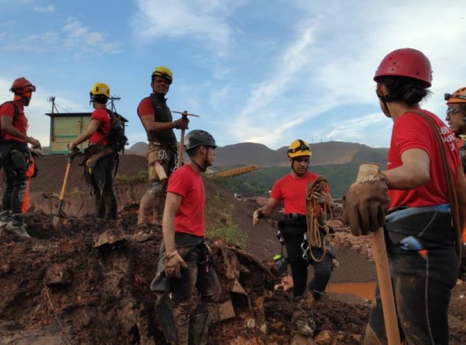 Bombeiros-resgate-Brumadinho-868x644