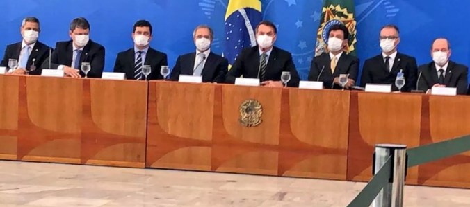 MINISTÉRIO MASCARADO