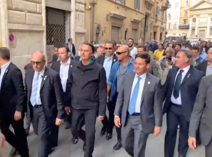Bolsonaro-Roma-29-10-21-868x644