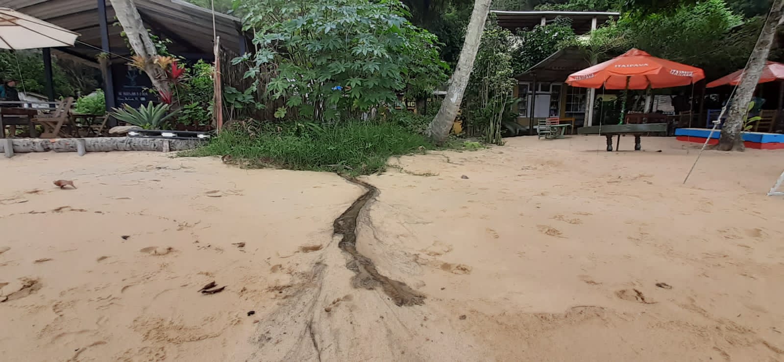 ilha grande esgoto