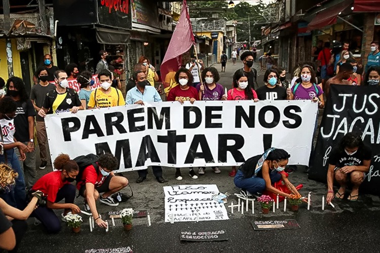 jacarezinhoprotesto
