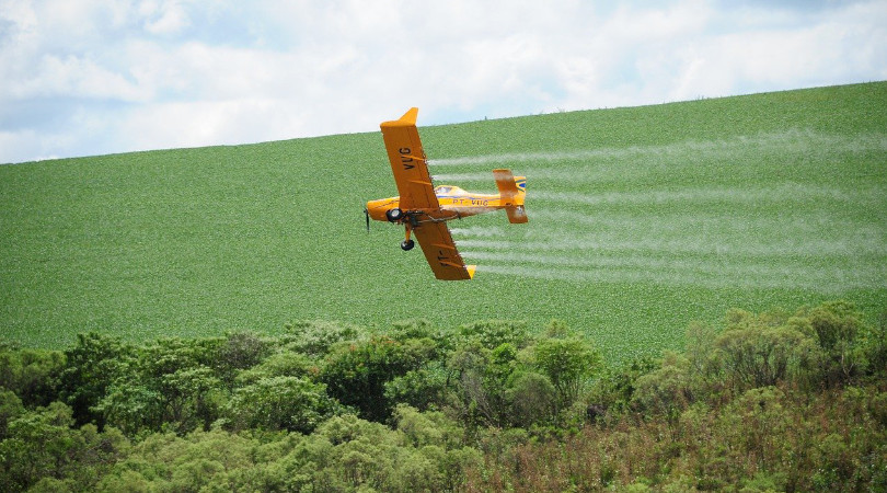 agrotoxicos-pulverizacao-aviao